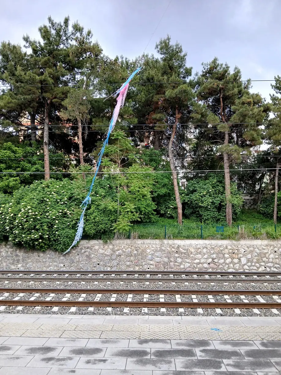 Tcdd Taşımacılık Başkentray Cebeci Tren Istasyonu Çıtalı Uçurtma Pantoğraf Yüksek Gerilim (4)