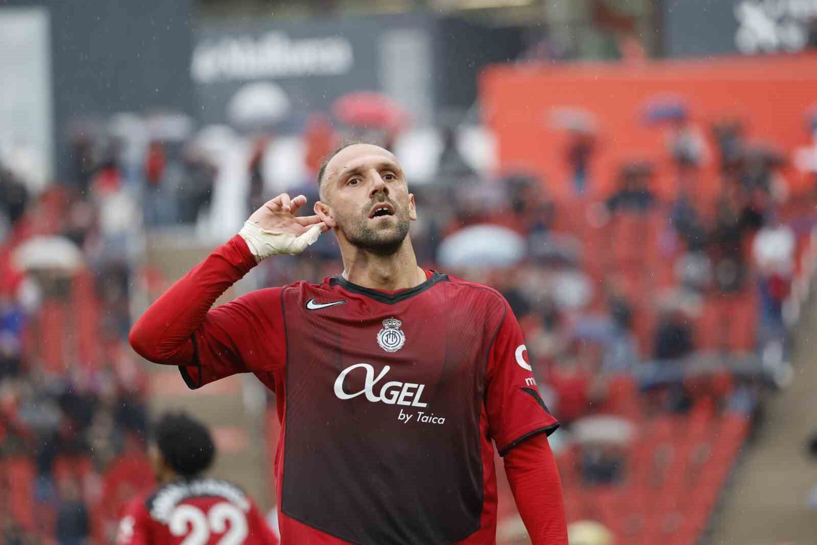Vedat Muriqi 1
