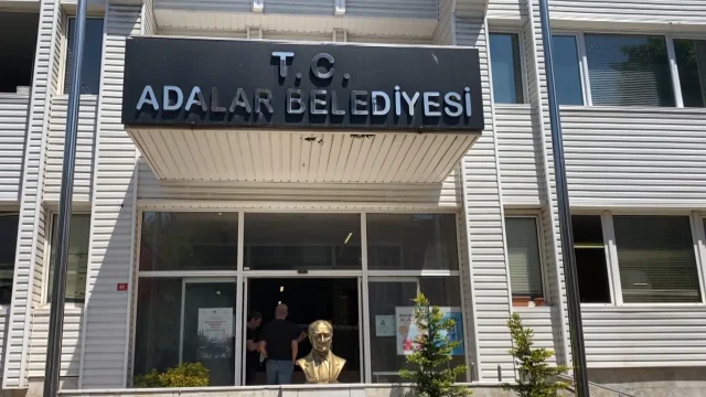 Adalar Belediyesine Operasyon 19965127 5499 1 M