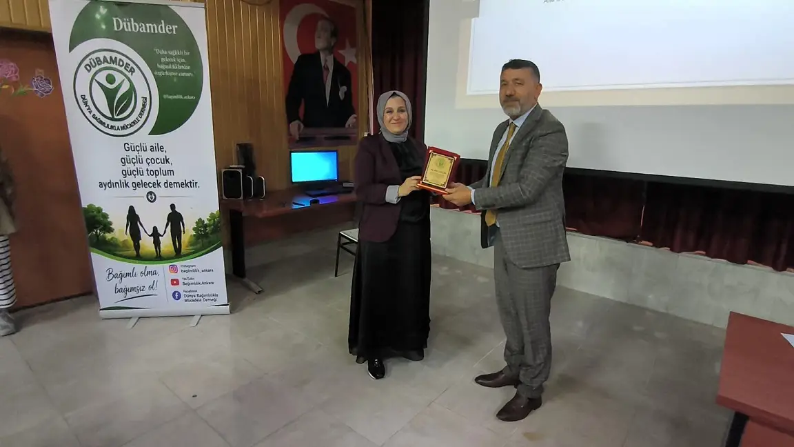 Dünya Bağımlılıkla Mücadele Derneği Dübamder Barika Sağlam Mitat Coşkunsoy