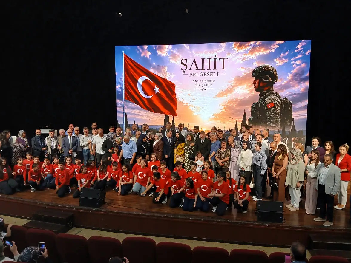 Mamak Şehitleriyle Yaşıyor Şahit Belgeseli Gala Gösterimi Necmettin Erbakan (2)