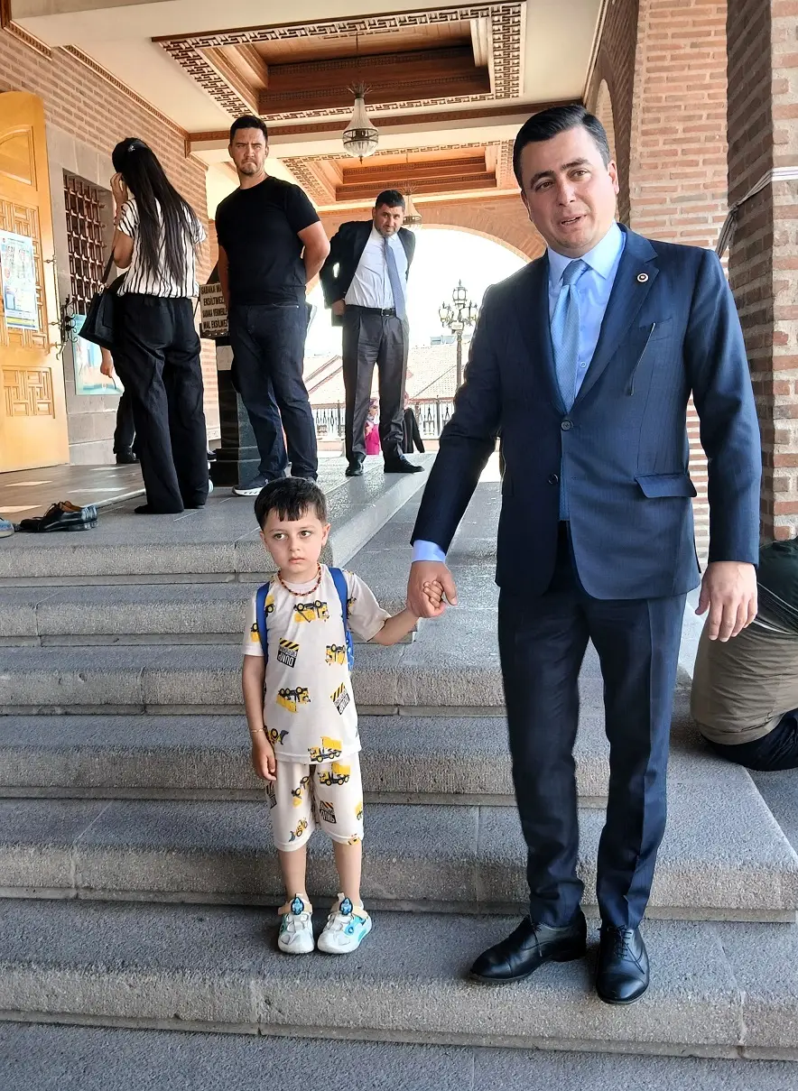 Tbmm Milletvekili Osman Gökçek Ankara Hacı Bayram Veli Camii Ziyaret (2)