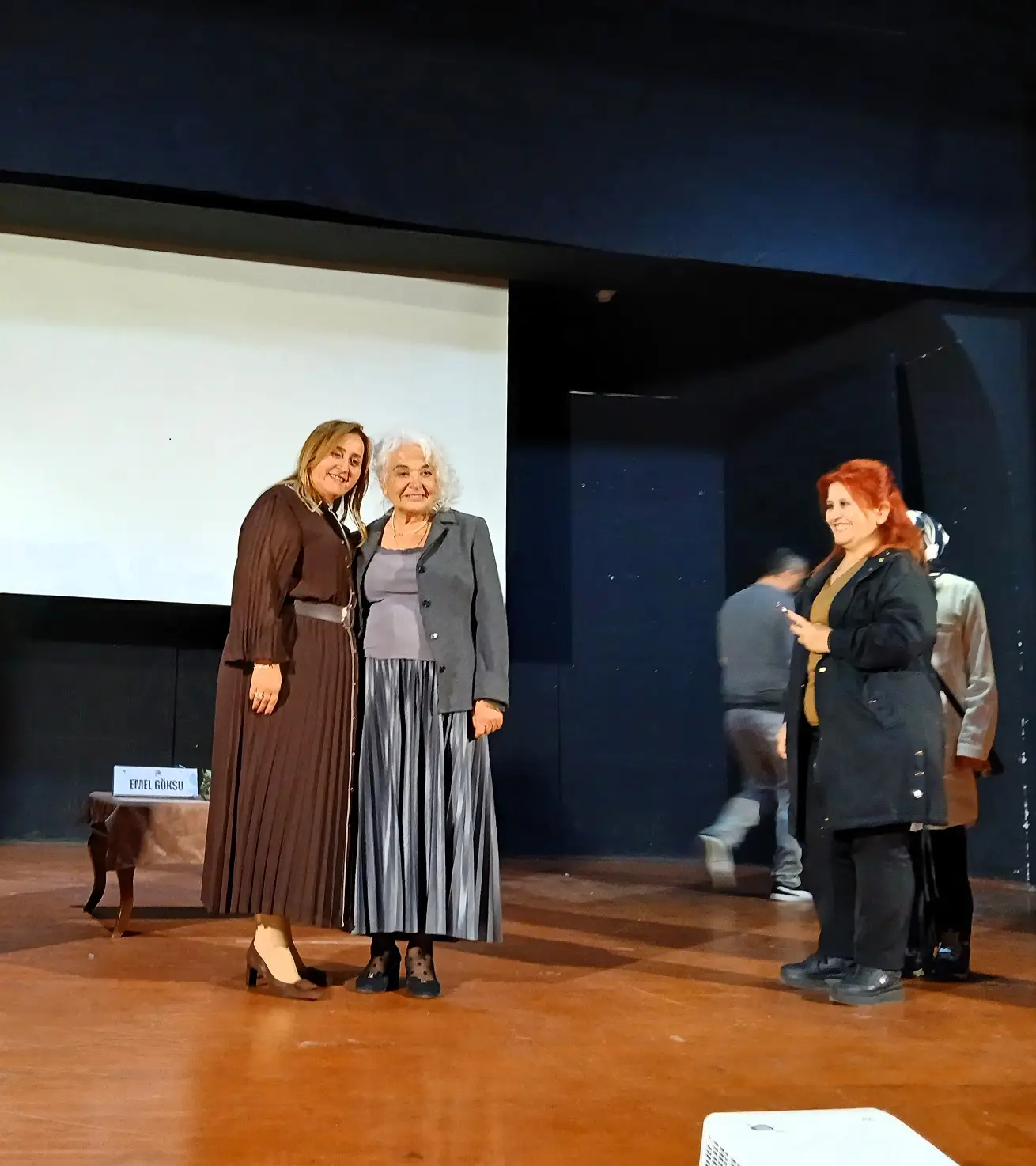 Uçan Süpürge Koridor Film Gösterimi Emel Göksu Mmm Mamak Söyleşi (7)
