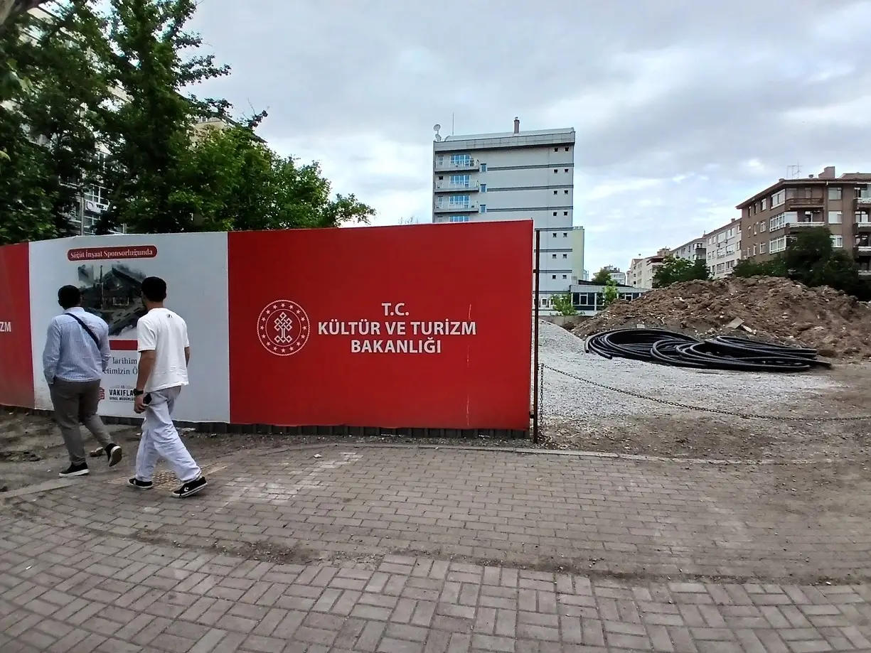 Vakıflar Cami Söğüt Inşaat Sponsor Necatibey Kumrular Caddesi Ibadethane