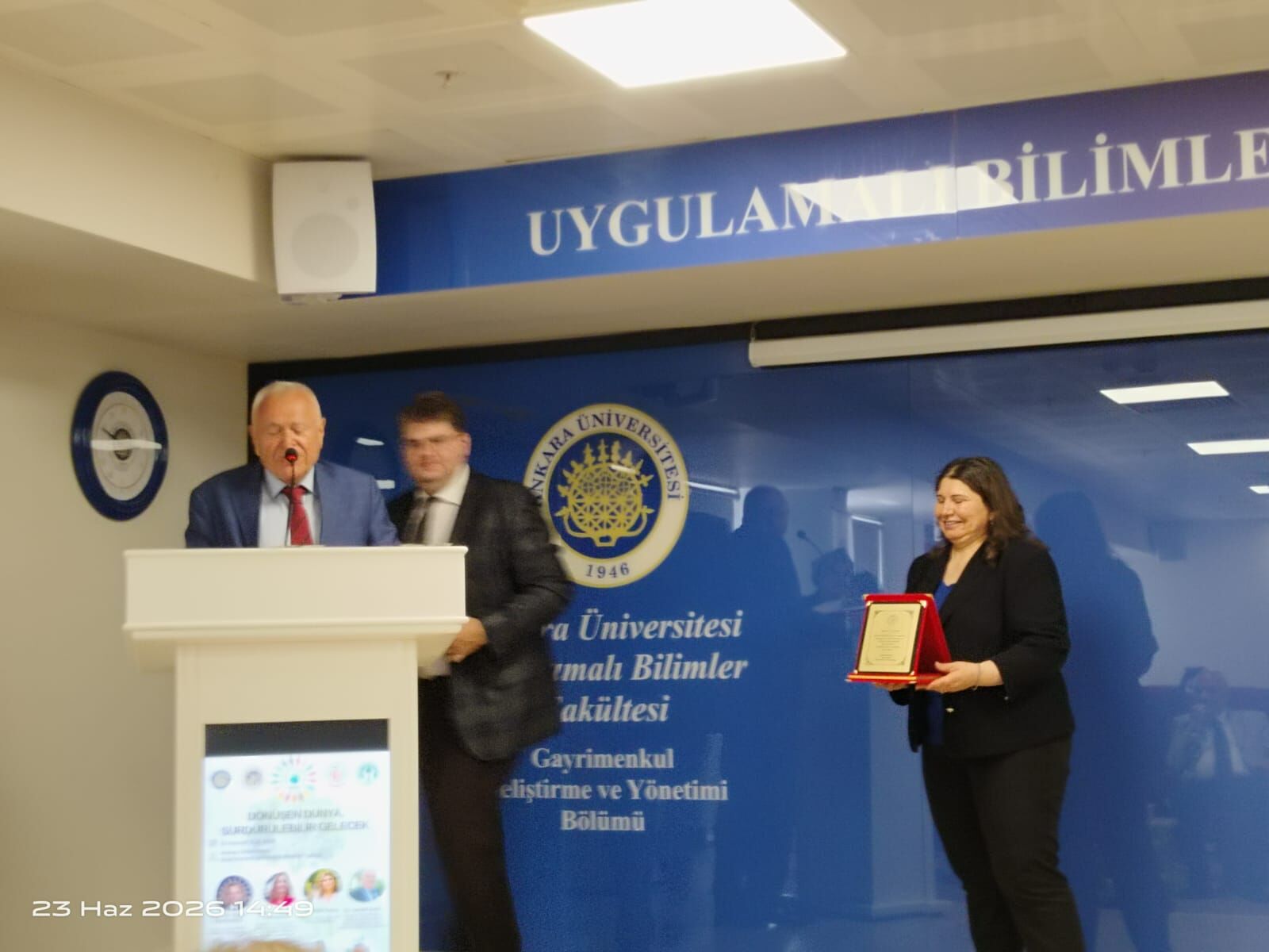 Yaşanabi̇li̇r Dünya (2)