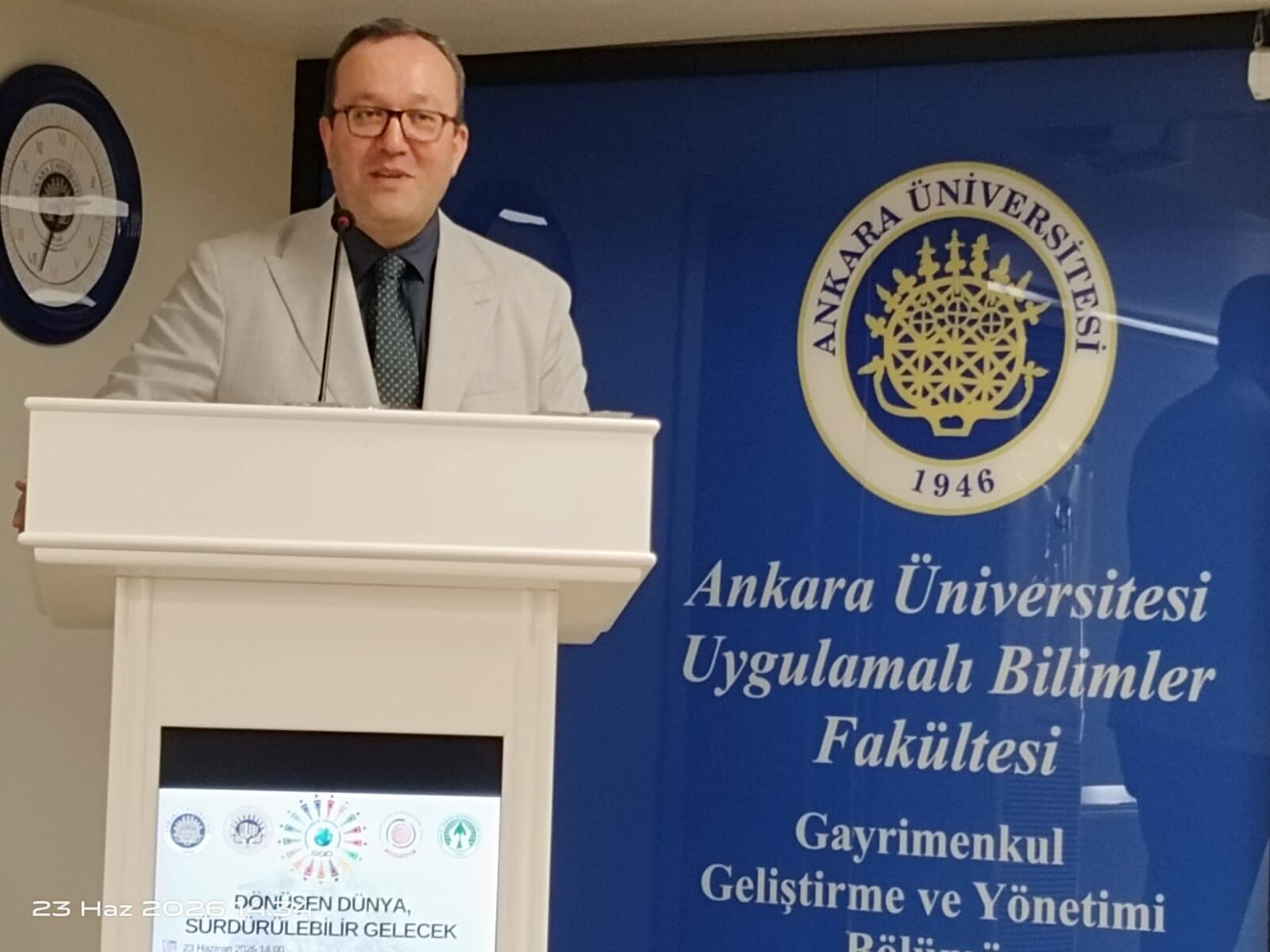 Yaşanabi̇li̇r Dünya (3)