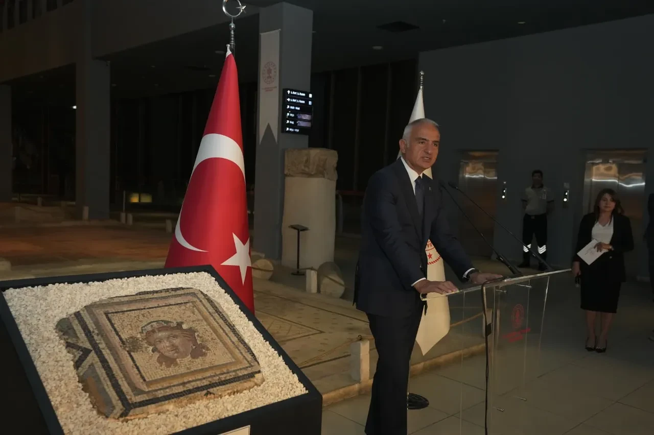 Abdden Yuvasina Dondu Zeugma Mozaik Paneli Ait Oldugu Yere Yerlestirildi 3347430 202607141209 7