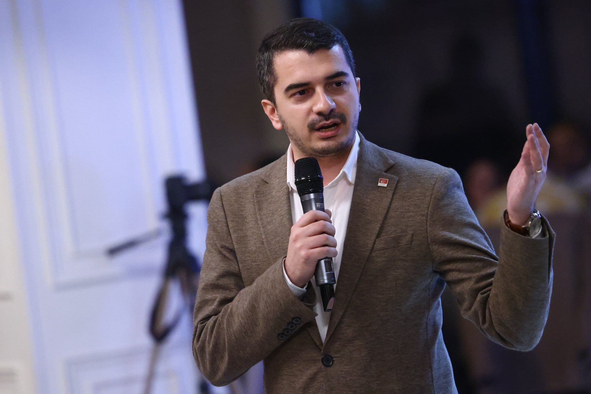 Hüseyin Can Güner3