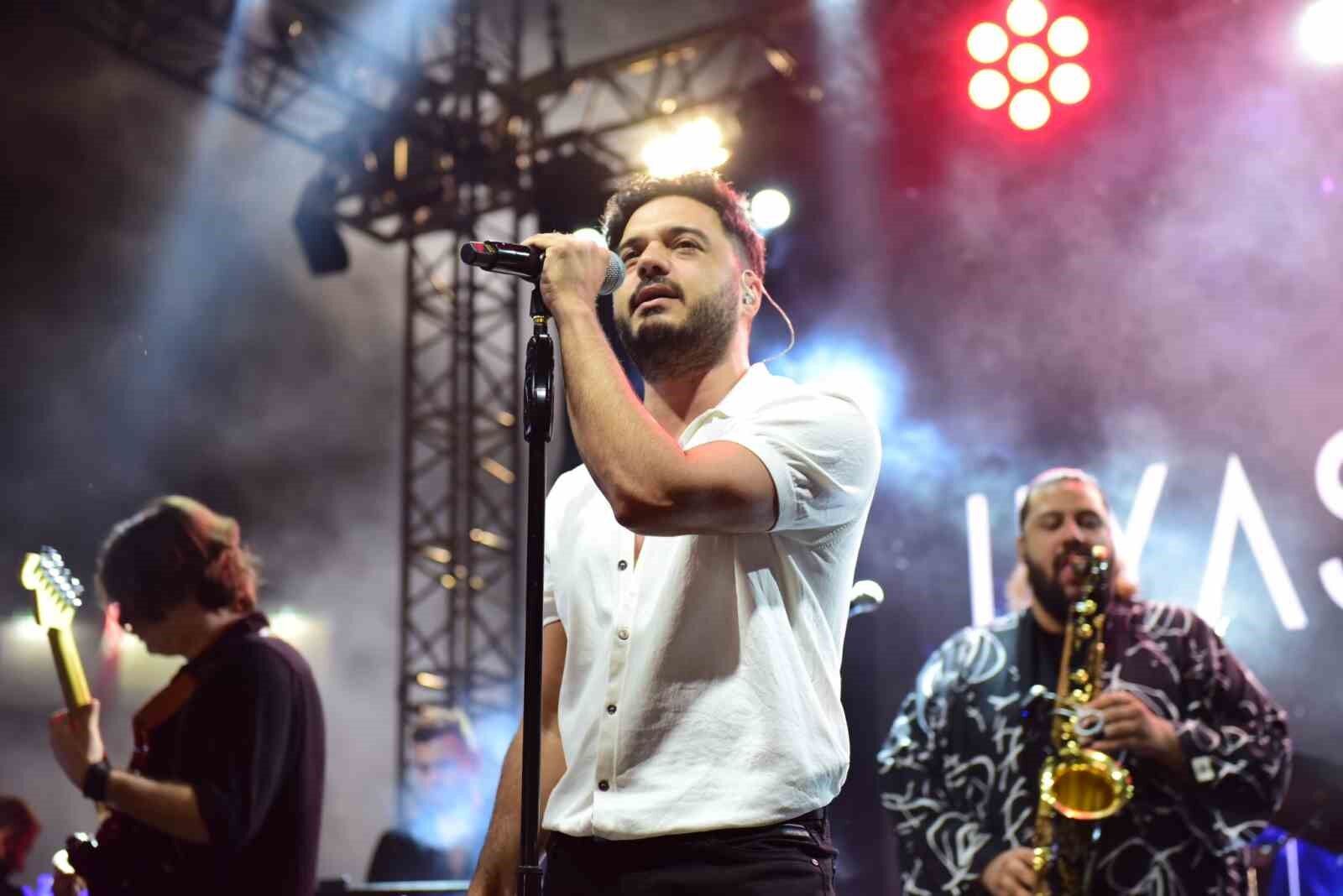 Ilyas Yalçıntaş1