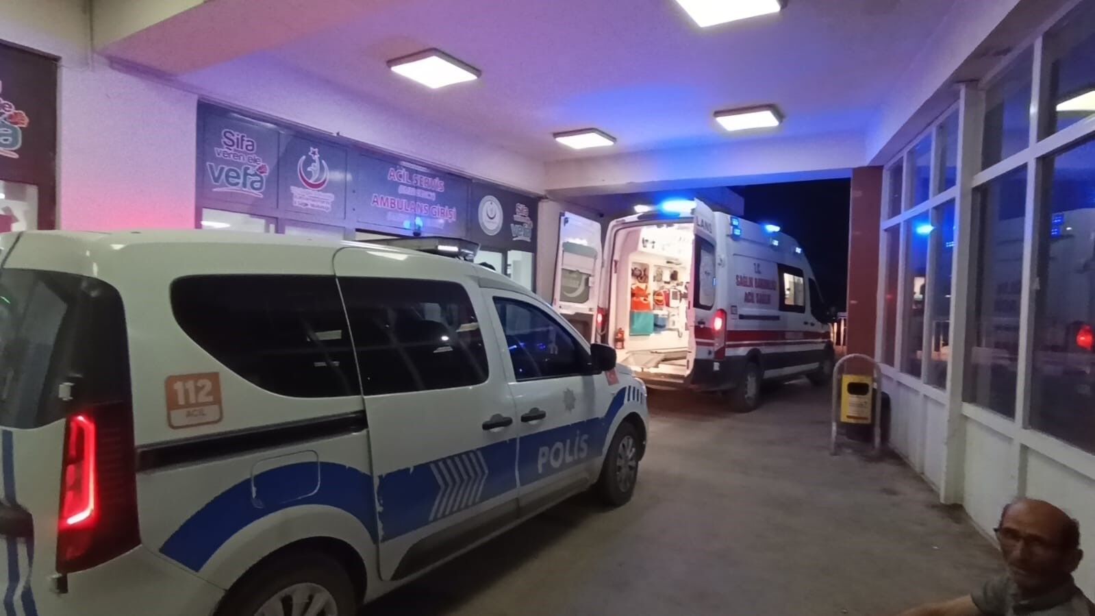 Kahramanmaraş'ta Eve Gelen 4 Kişi 27 Yaşındaki Genci Bıçakladı