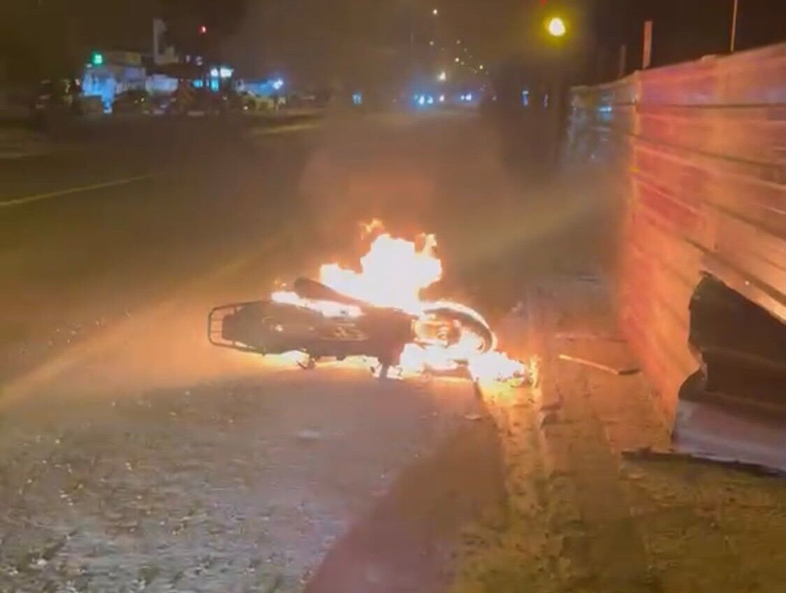 Malatya’da Seyir Halindeki Motosiklet Bir Anda Alevlere Teslim Oldu