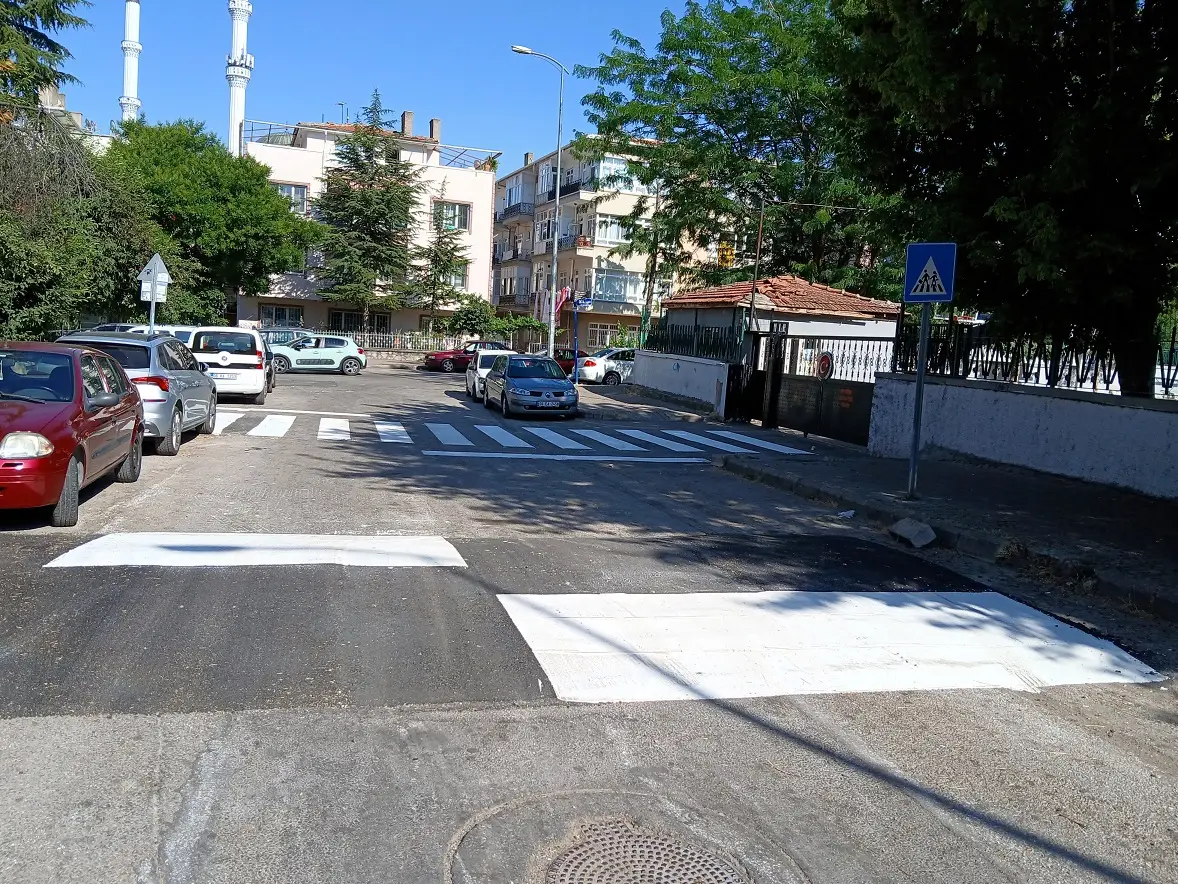 Meb Ankara Mamak Abidinpaşa Ilkokulu Yaya Geçidi Hız Kasisi Belediye (4)