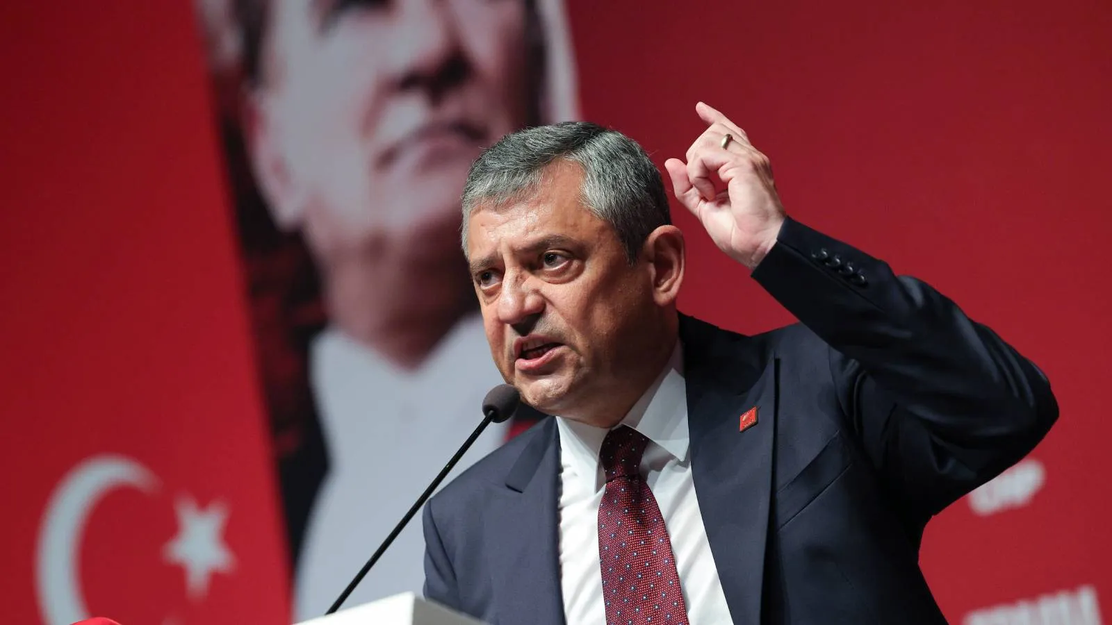 Özgür Özel-33