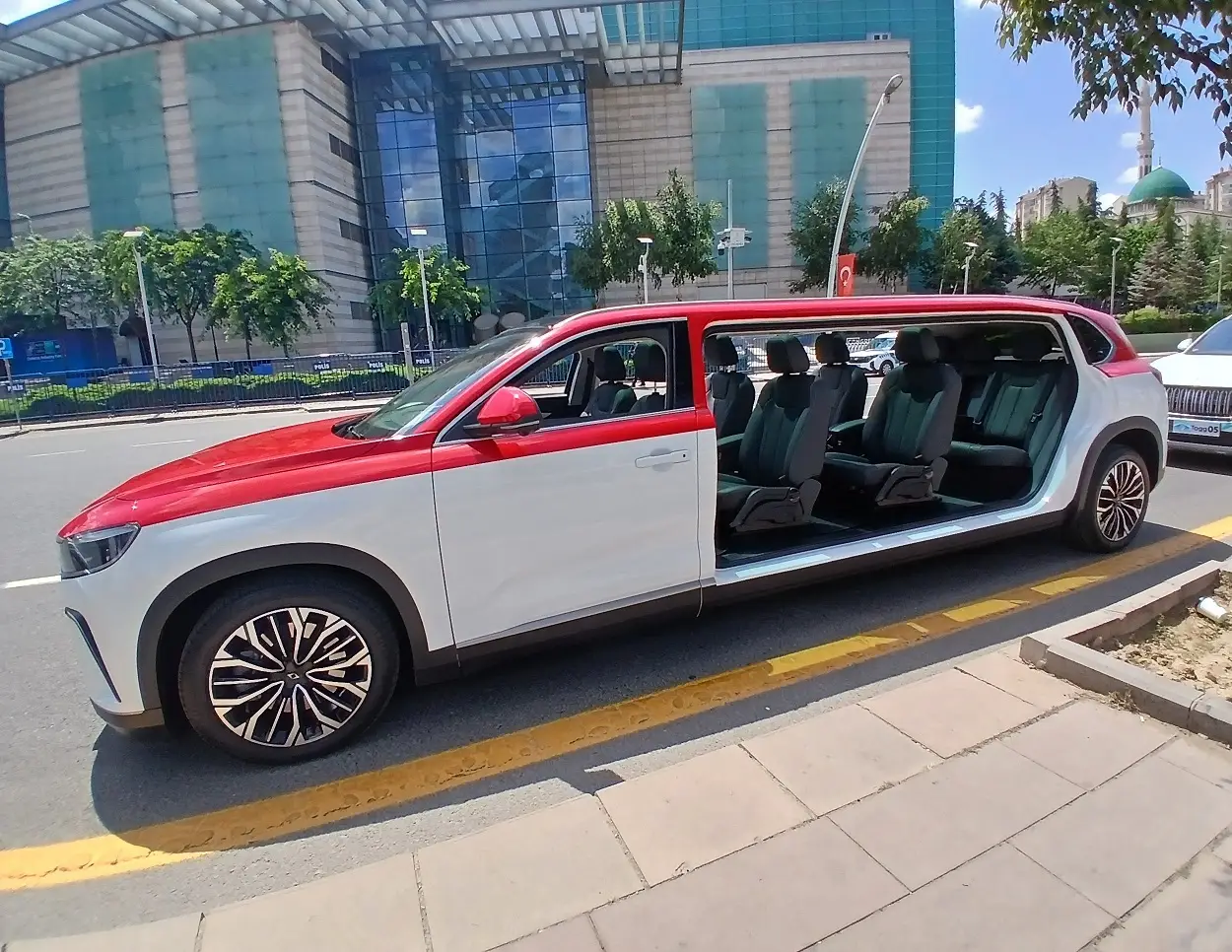Togg T10X Limuzin Elektrikli Nato Ankara Zirvesi Ato Conhresium Protokol Ulaşım (3)