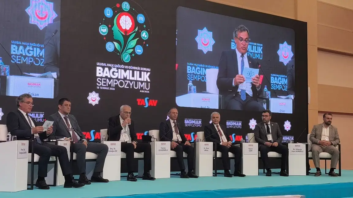 Türk Akademisi Siyasi Sosyal Stratejik Araştırmalar Vakfı Tasav Bağımlılıkla Mücadele (5)