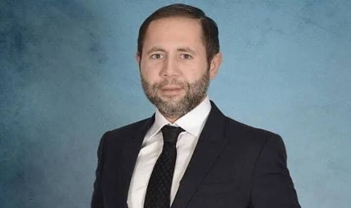 Abdülkadi̇r Özcan Ki̇mdi̇r