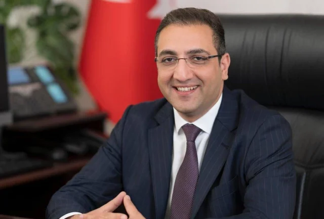 Balcova Belediye Baskani Onur 20171263 9943 1 M