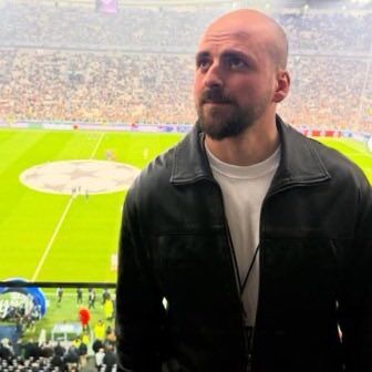 Burhan Can Terzi1