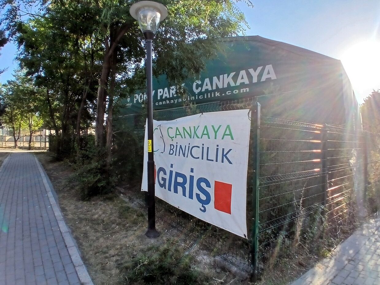 Çankaya Binicilik Kulübü Pony Park Uğur Mumcu Parkı Çukurambar (1)-1