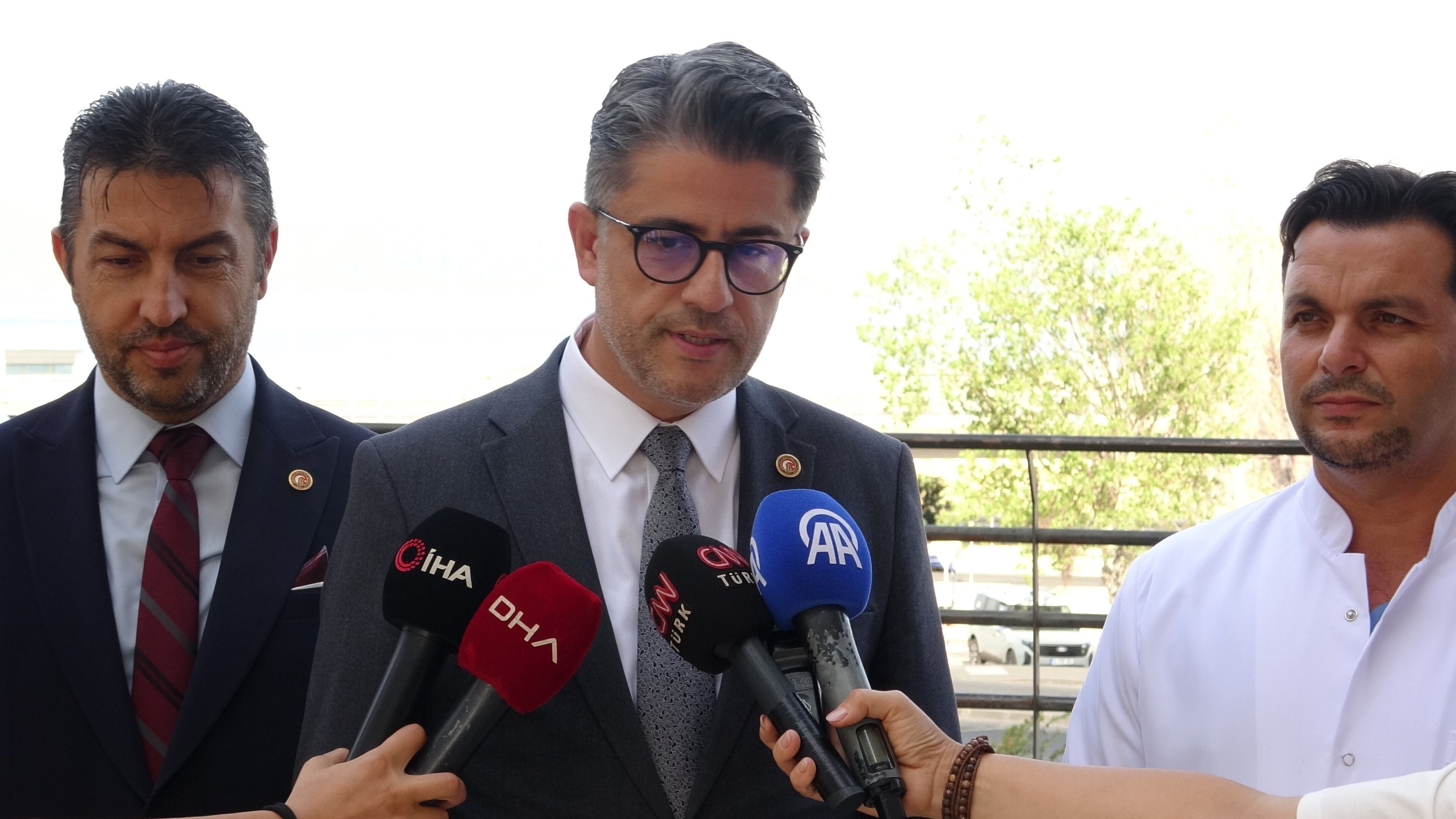 Cem Yılmaz'ın Sağlık Durumunda Son Gelişme Doktoru Açıkladı (4)