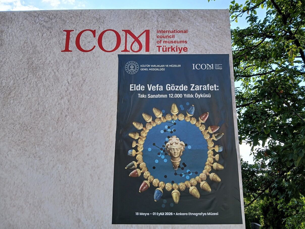 Elde Vefa Gözde Zarafet Takı Sanatının 12 Bin Yıllık Öyküsü Sergi Etnografya Müzesi (2)