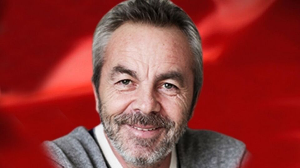 Erol Olcok Kimdir