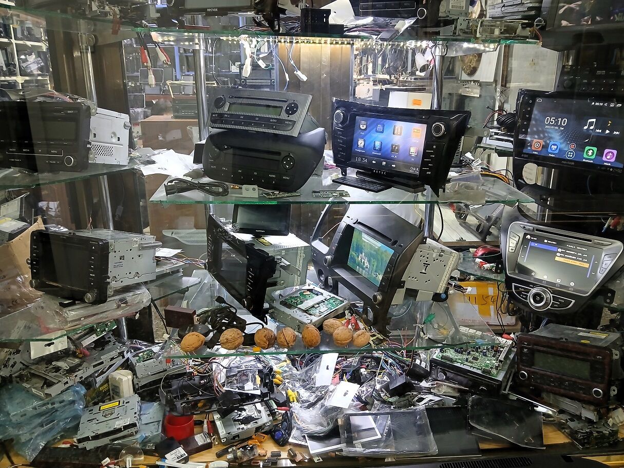 Hüseyin Atalay Oto Teyp Radyo Görüntü Sistemleri Konya Sokak Ankara Elektronik Pasajı Ferah Işhanı Tamir (1)