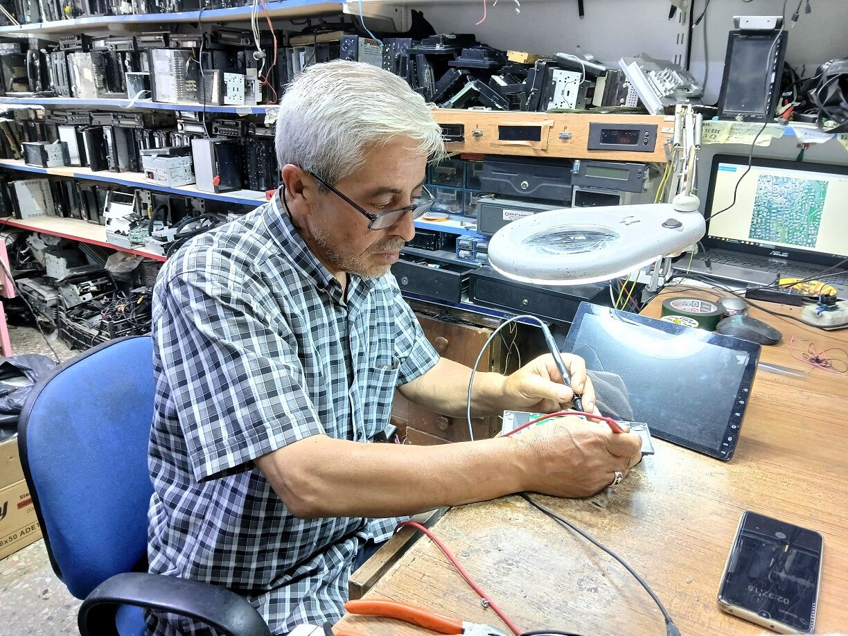 Hüseyin Atalay Oto Teyp Radyo Görüntü Sistemleri Konya Sokak Ankara Elektronik Pasajı Ferah Işhanı Tamir (9)