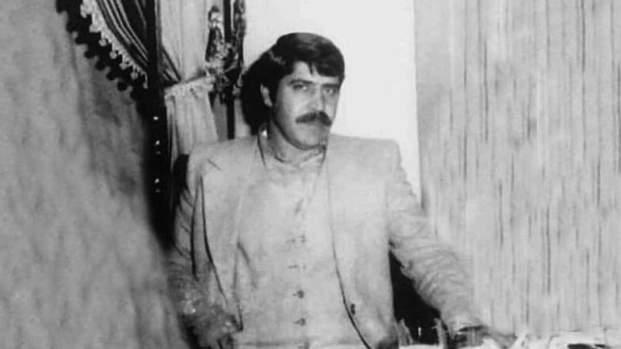 Idris Ozbir Kimdir