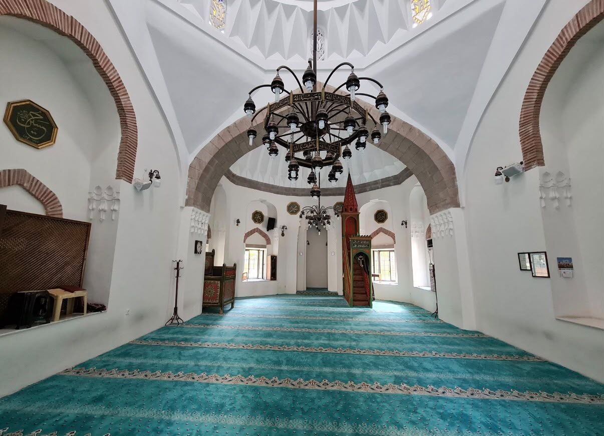 Karacabey Camii Ankara (1)