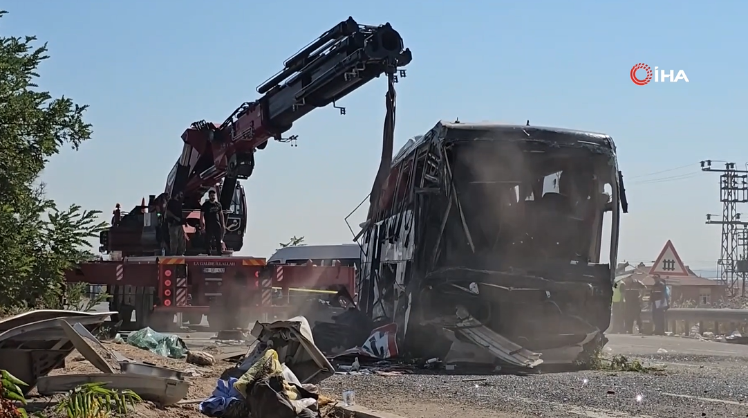 Kayserideki Otobus Faciasindan Skandal Cikti Bir Degil Iki Degildefalarca Soylemis 36 1807919 202608080959 20260808095951 3