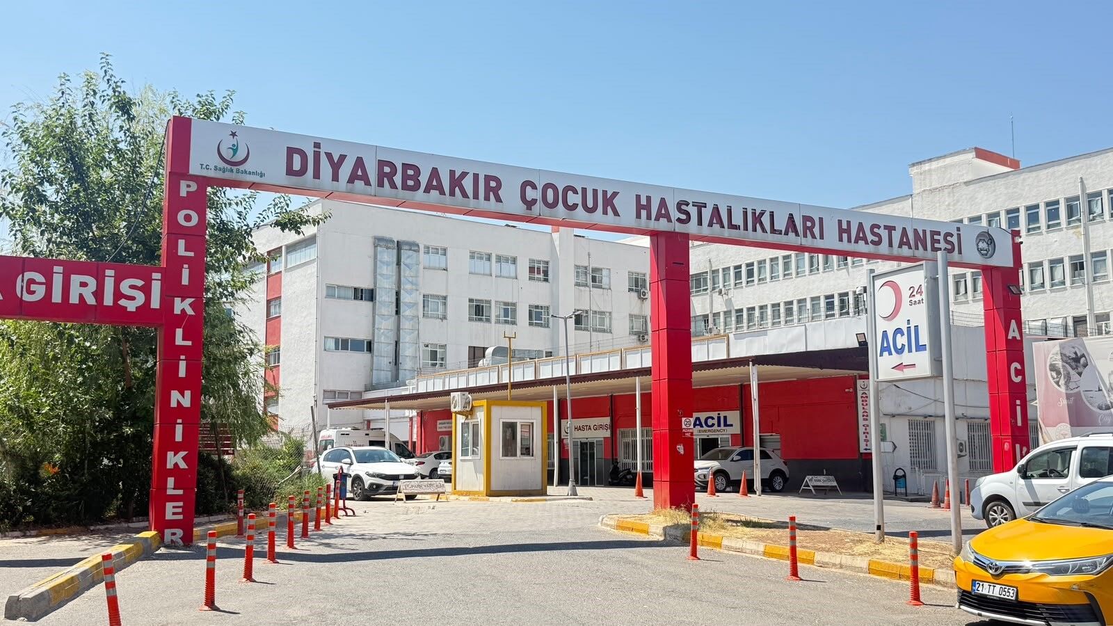 Kedinin Isırdığı 4 Yaşındaki Çocuk Entübe Edildi! (2)
