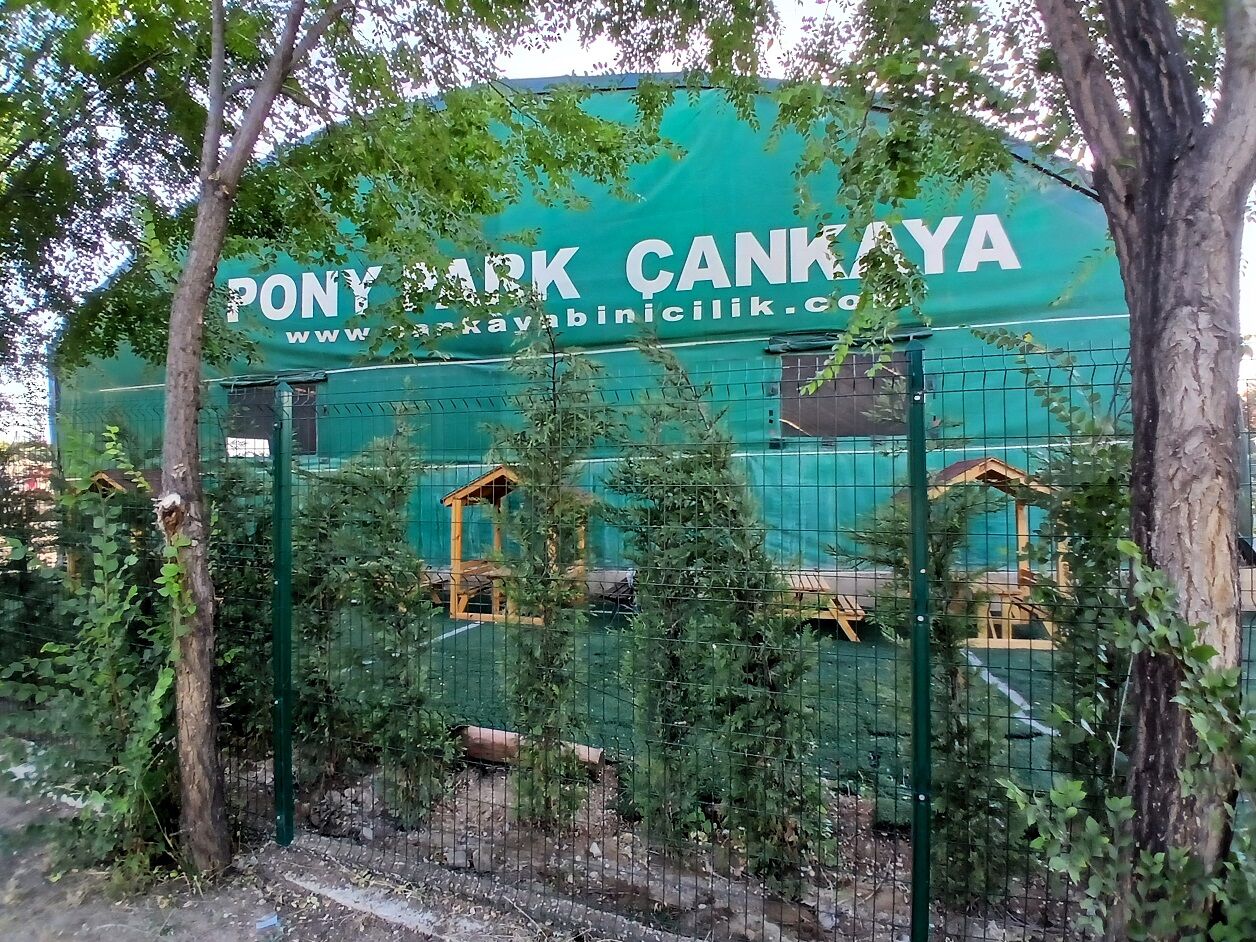 Pony Park Çankaya Binicilik Uğur Mumcu Parkı Çukurambar