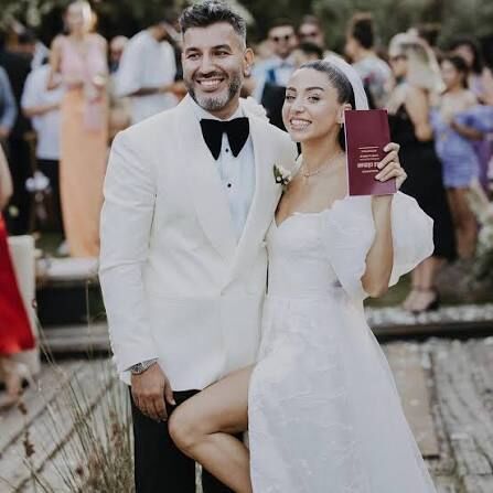 Tolga Akış Zeynep Bastık
