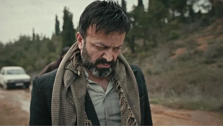 0X0 Son Dakika Unlu Oyuncu Serhat Mustafa Kilic Evinde Olu Bulundu Kol Ve Bacaklarinda Morluklar 1788622654709
