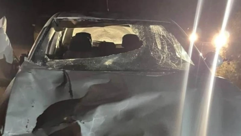 Kayseri’de yol kenarında yürüyen gençlere otomobil çarptı: 1 ölü, 2 yaralı