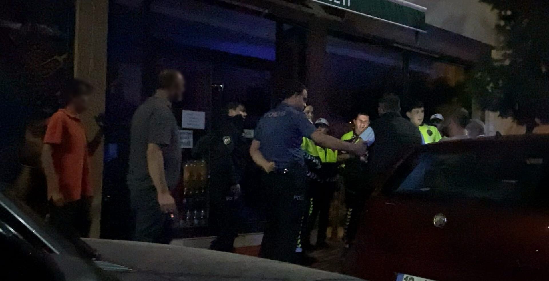 A W778868 03