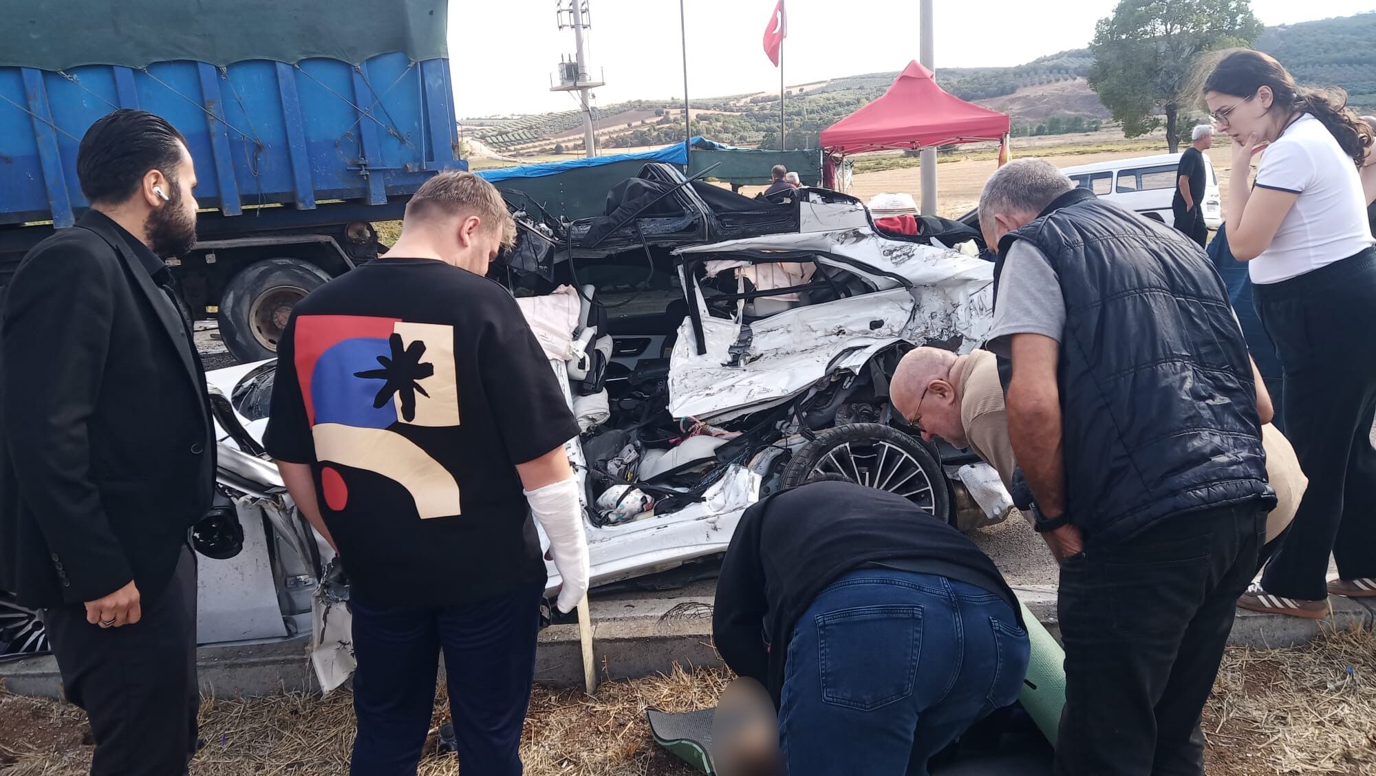 Bandırma’da acı kaza: Hamile anne ve 3 yaşındaki kızı öldü, bebeği kurtarılamadı