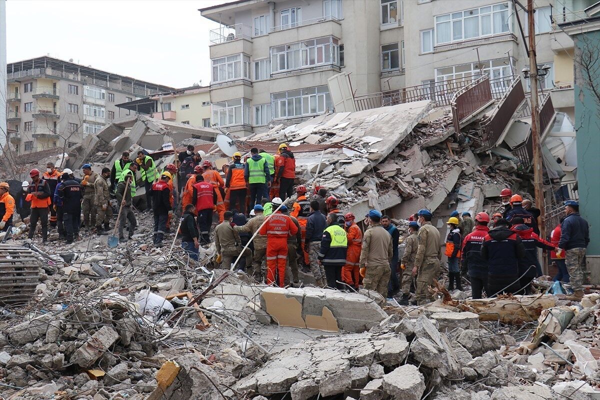 Malatya’da enkaz demirleri davası sürüyor: Eski vali yardımcısından “kumpas” savunması geldi!