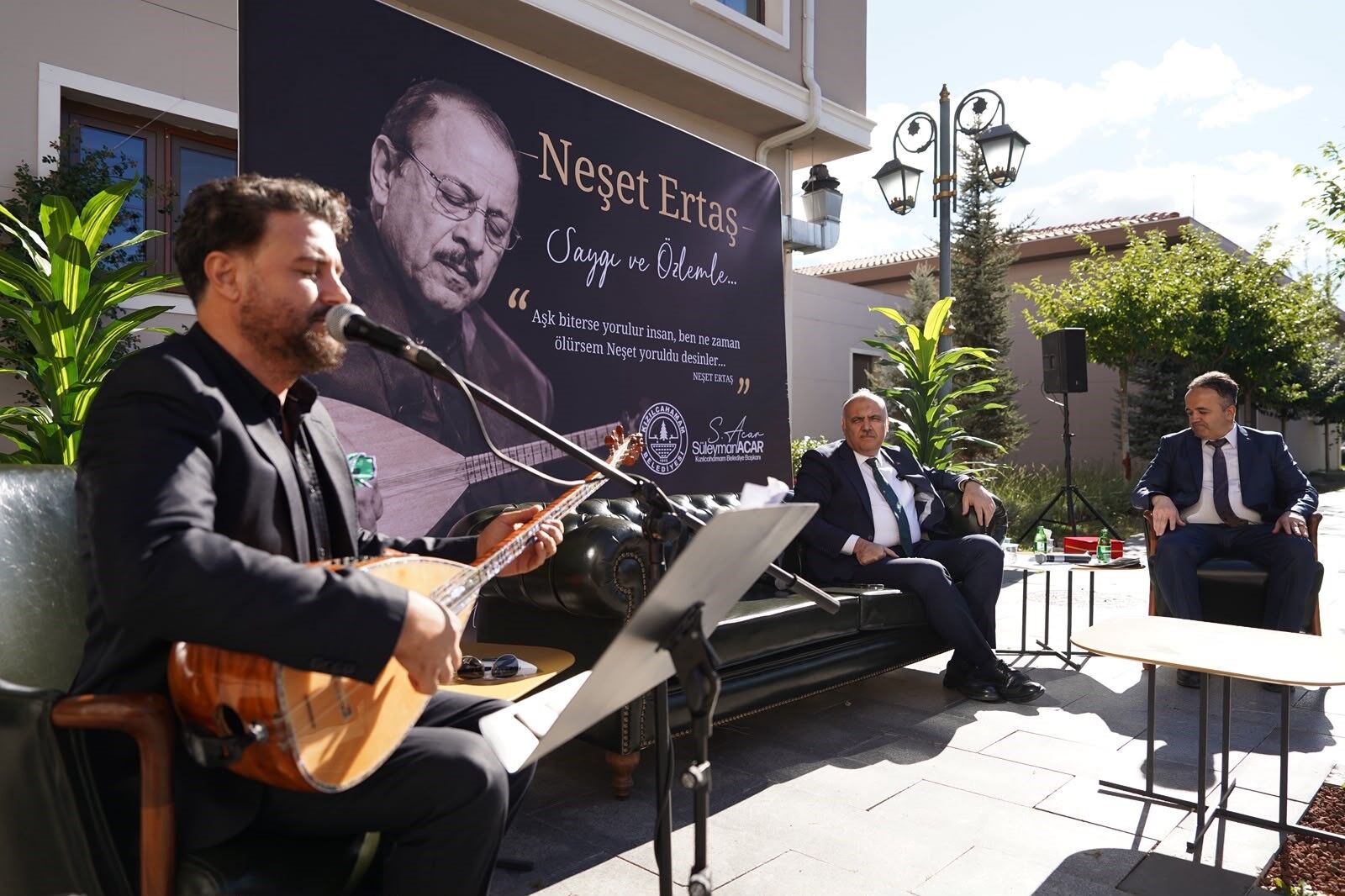 Kızılcahamam'da ‘Bozkırın Tezenesi’ Neşet Ertaş vefatının yıl dönümünde unutulmadı