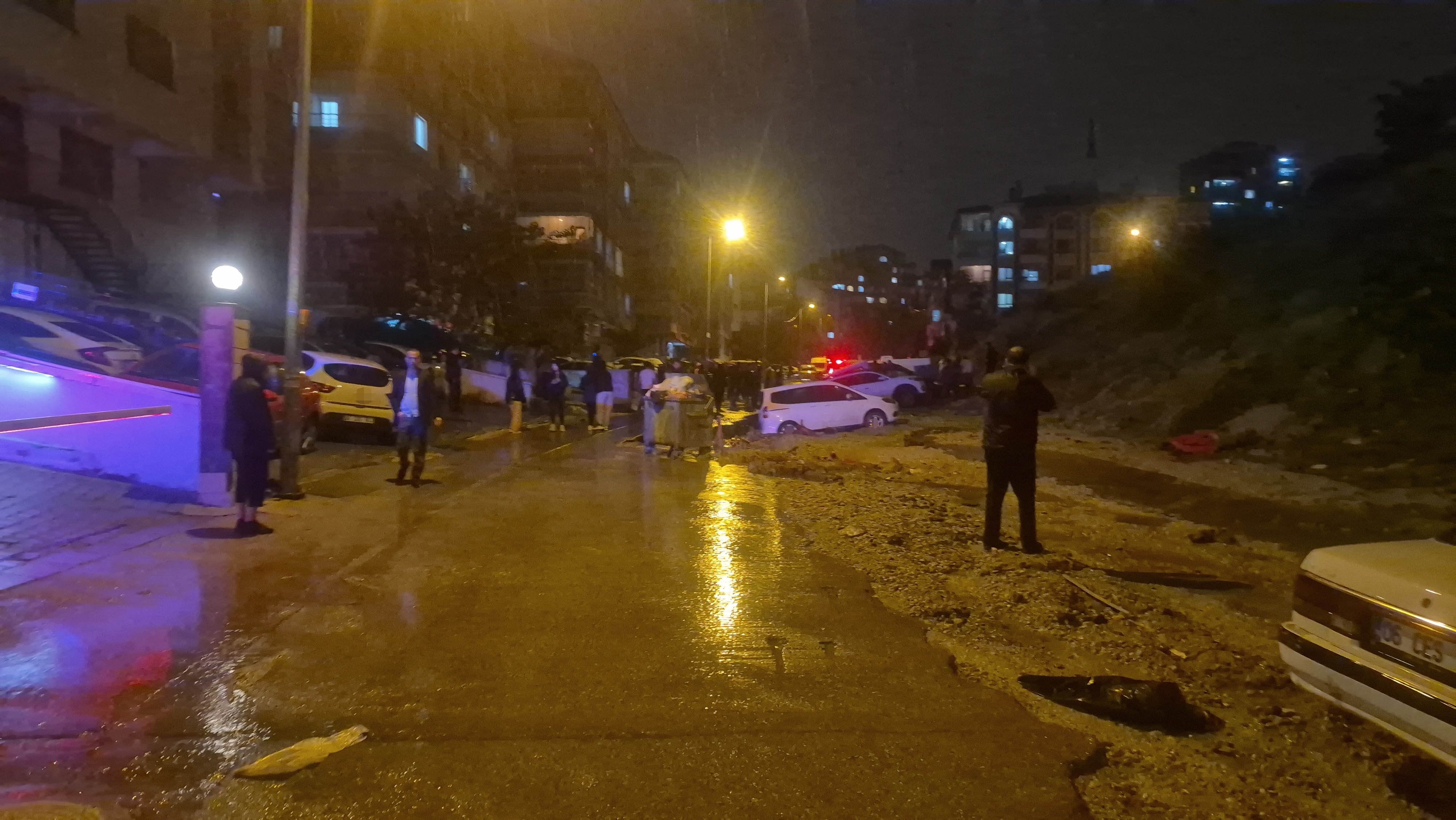 Ankara Keçi̇ören Yol Çökmesi̇ (2)-1