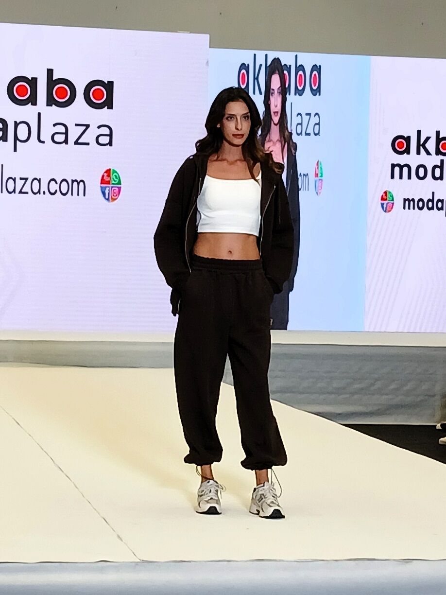 Ankara Uluslararası Hazır Giyim Moda Fuarı Cof Congresium Akbaba Moda Plaza Defile