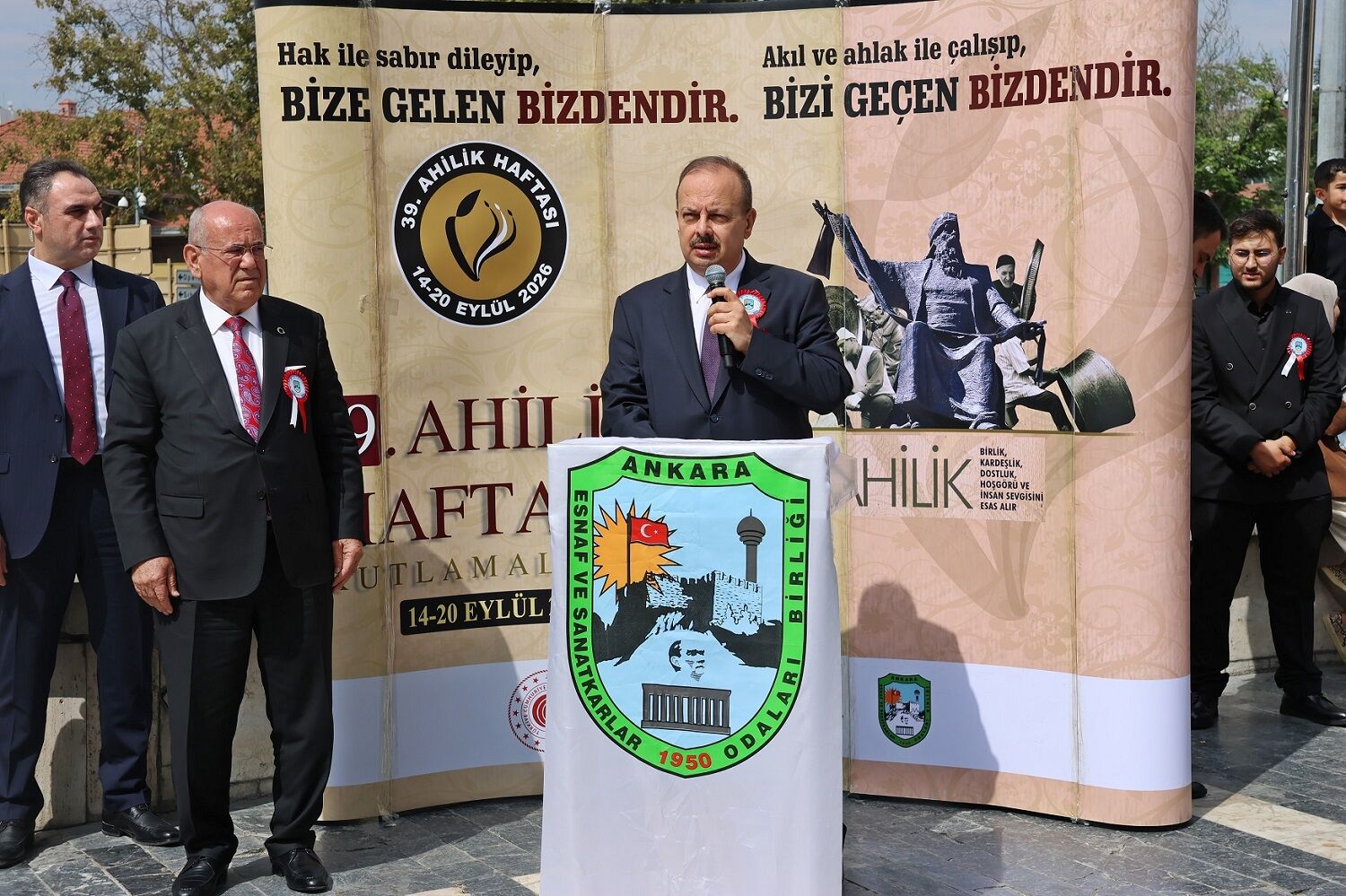 Ankara Vali̇si̇ Yakup Canbolat