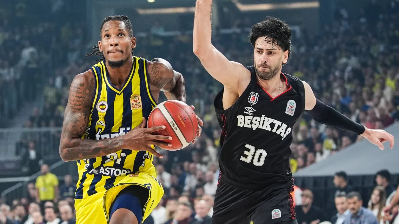 Dev Derbide Kazanan Fenerbahce Tarfin Sari Lacivertiller Besiktasi 72 59 Maglup Etti 3360918