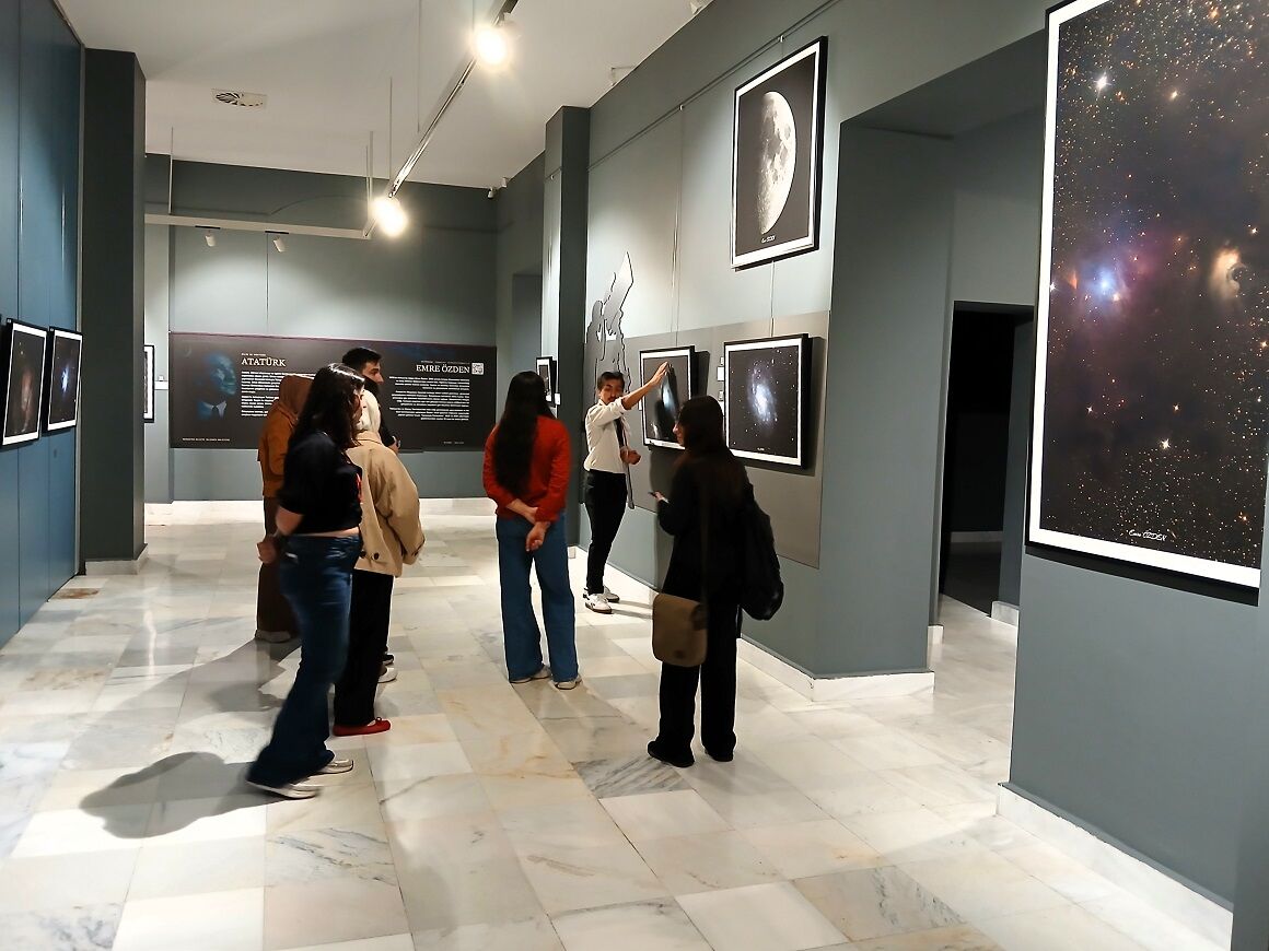 Karanlıkta Parlayanlar Uzay Fotoğrafları Sergisi Resim Heykel Müze Kültüryolu Festivali (3)