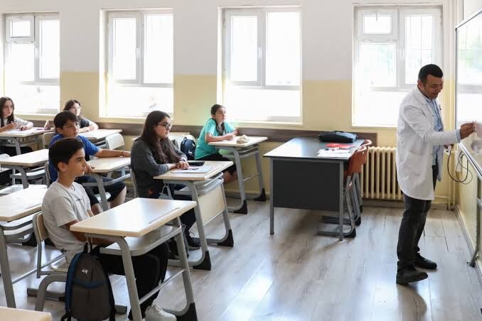 Veliler dikkat: Okullarda randevu dönemi başladı! MEBİM üzerinden 7/24 alınabilecek