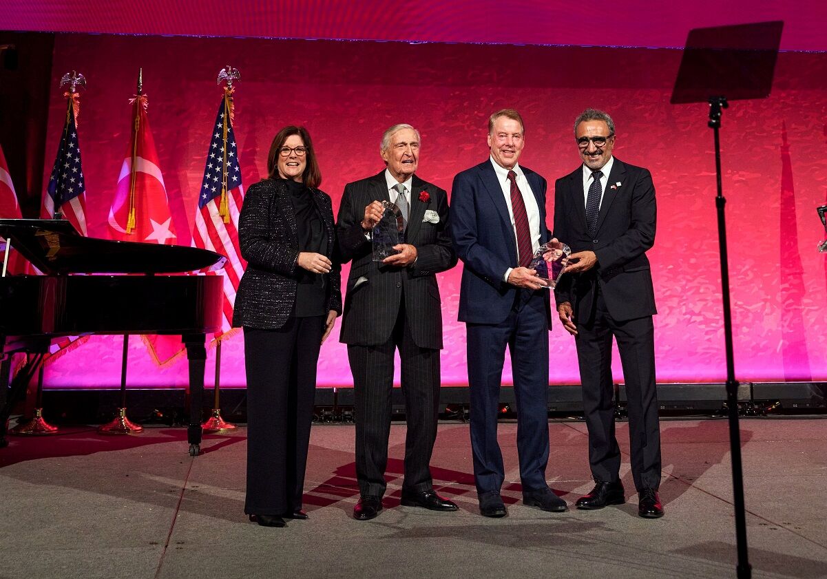 Rahmi M Koc Holding 100 Yillik Dostluk Bill Ford Hamdi Ulukaya Abd