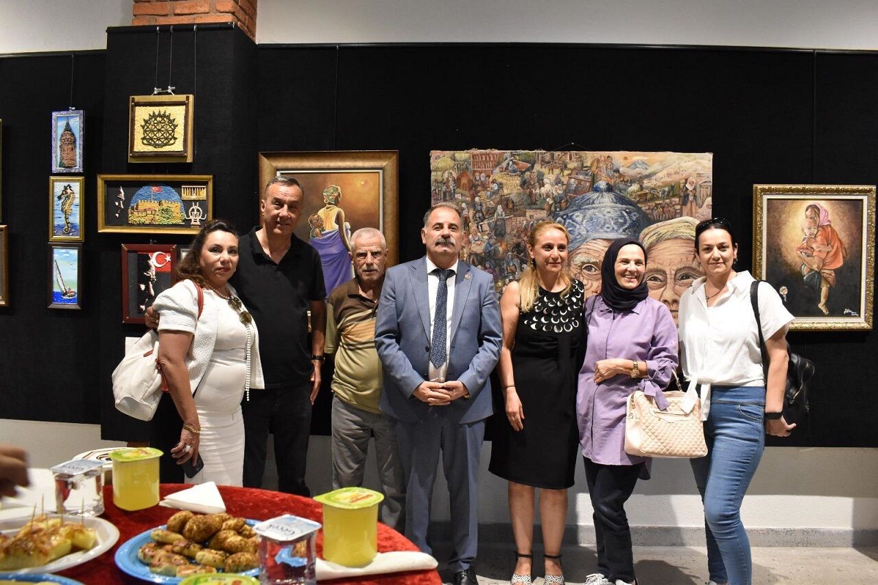 Sanatın Renkleri Ve Emeğin İzleri Sergisi Gülay Hazer (10)