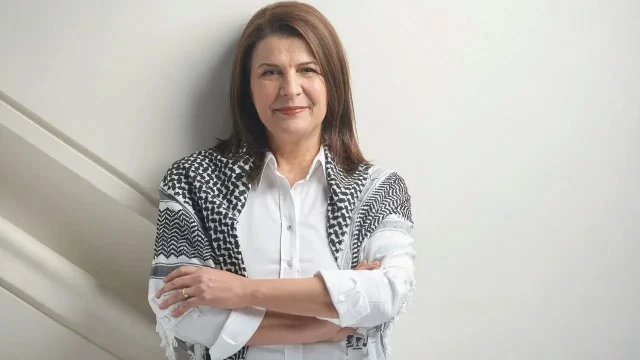 Telefonlari Kapattilar Iki Bel 20224335 7978 1 M
