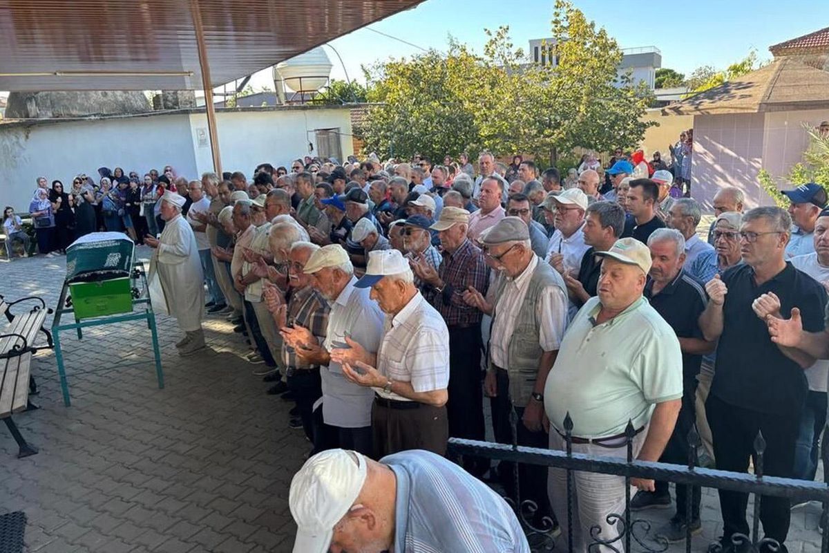 Oyuncu İlhami Adsal’a son veda: Cenazesine sanat dünyasından katılım olmadı